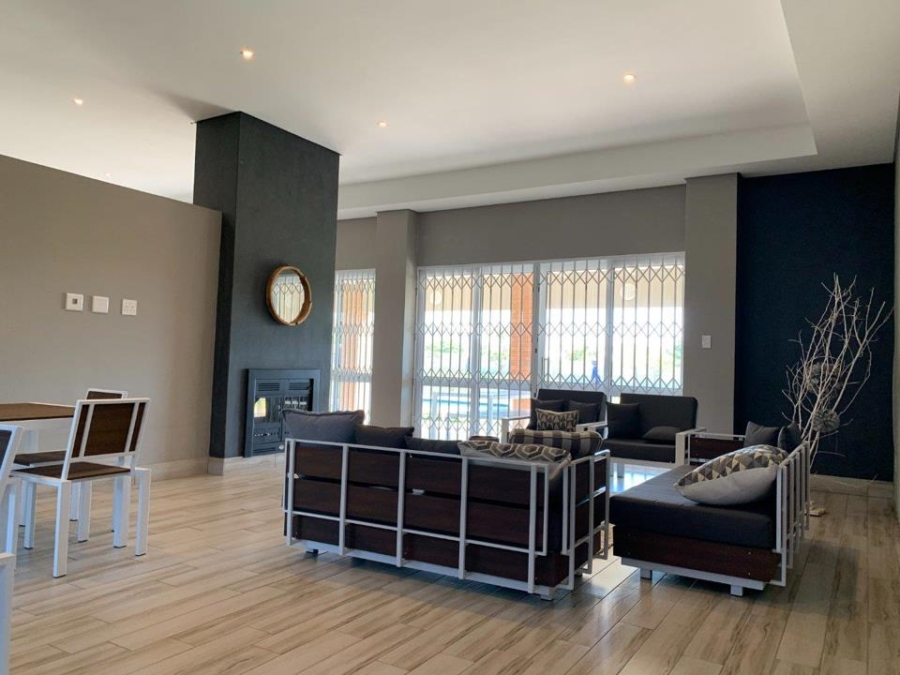 2 Bedroom Property for Sale in Blue Hills Gauteng