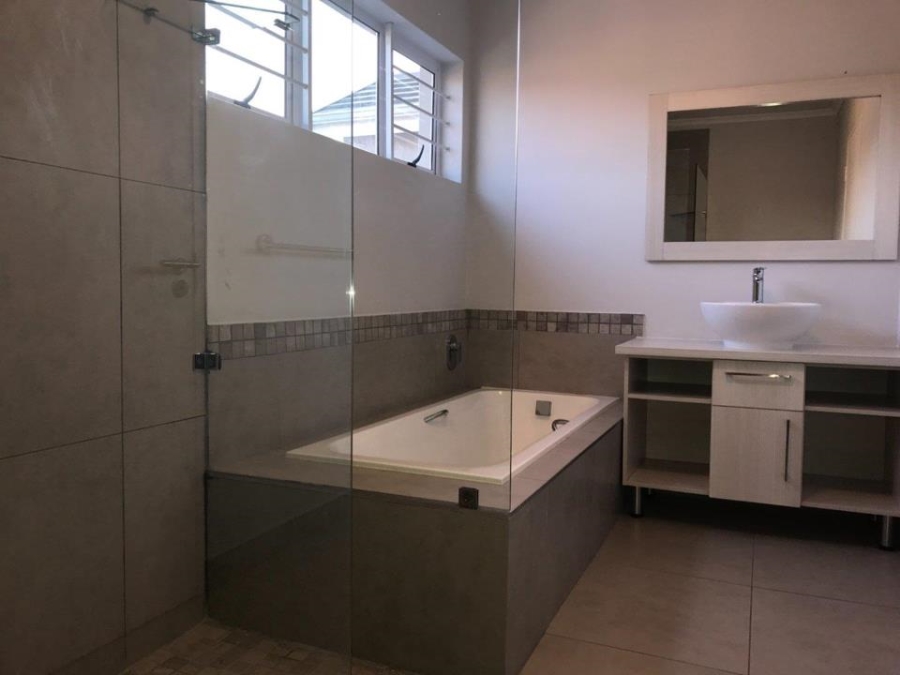 0 Bedroom Property for Sale in Blue Hills Gauteng