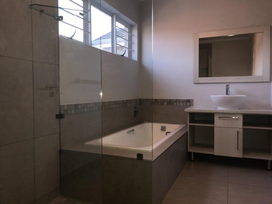 0 Bedroom Property for Sale in Blue Hills Gauteng