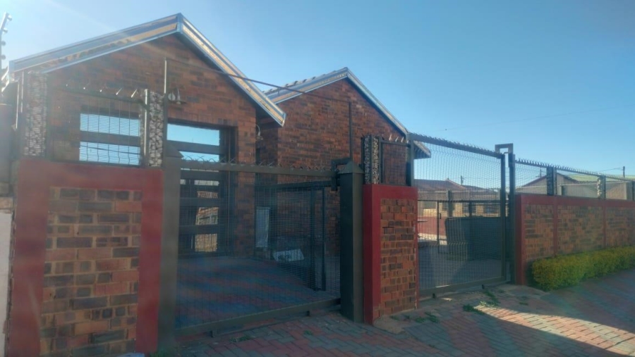 3 Bedroom Property for Sale in Soshanguve WW Gauteng