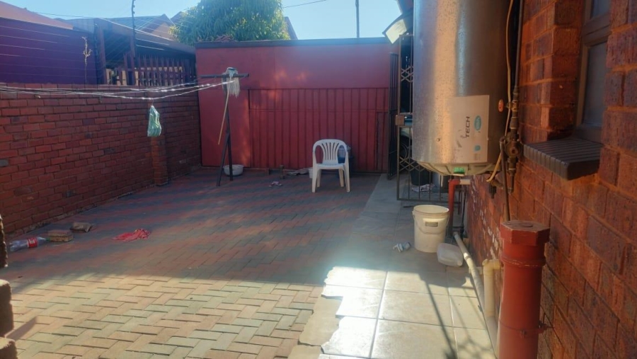 3 Bedroom Property for Sale in Soshanguve WW Gauteng