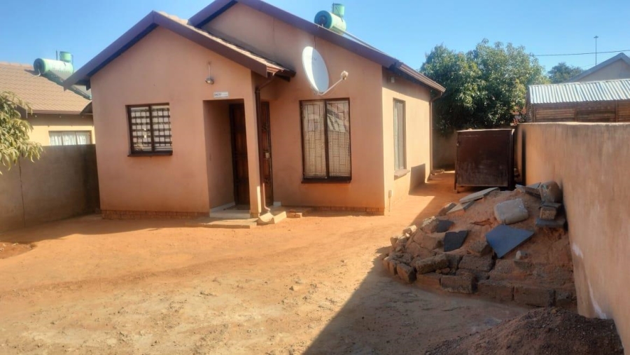 2 Bedroom Property for Sale in Soshanguve WW Gauteng