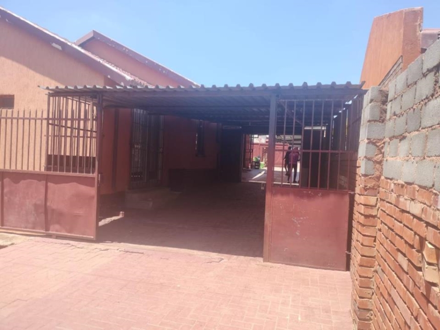 3 Bedroom Property for Sale in Morula View Gauteng