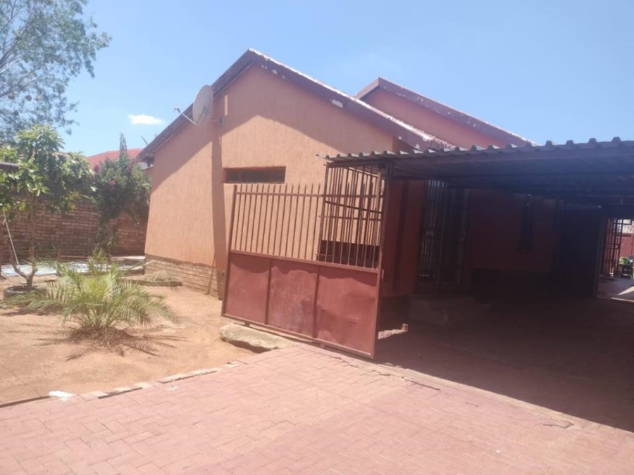 3 Bedroom Property for Sale in Morula View Gauteng