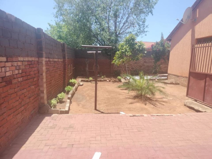 3 Bedroom Property for Sale in Morula View Gauteng