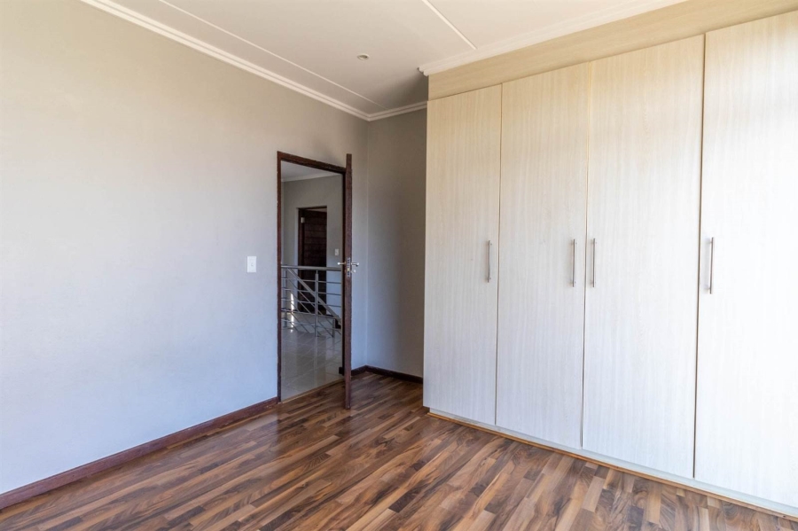 To Let 3 Bedroom Property for Rent in Kyalami Hills Gauteng