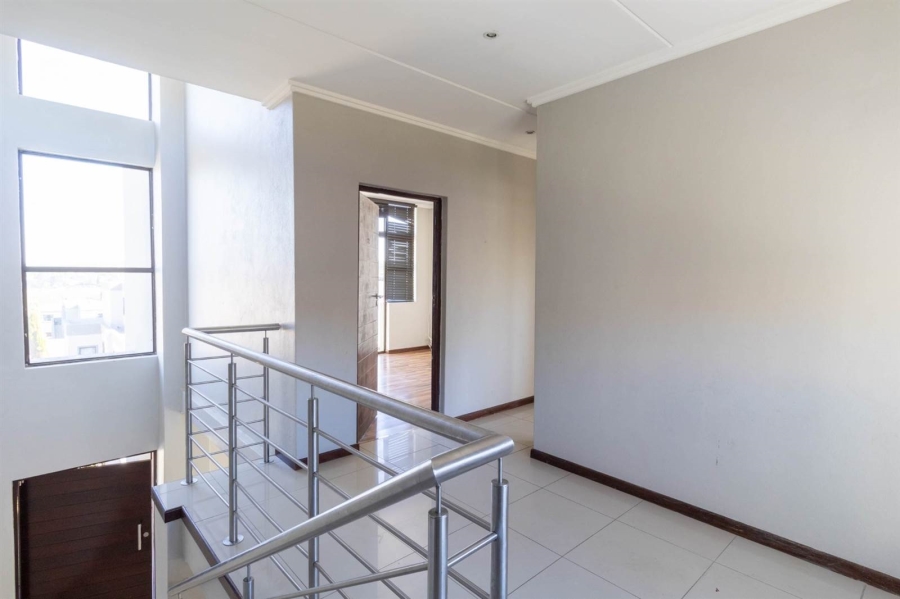 To Let 3 Bedroom Property for Rent in Kyalami Hills Gauteng