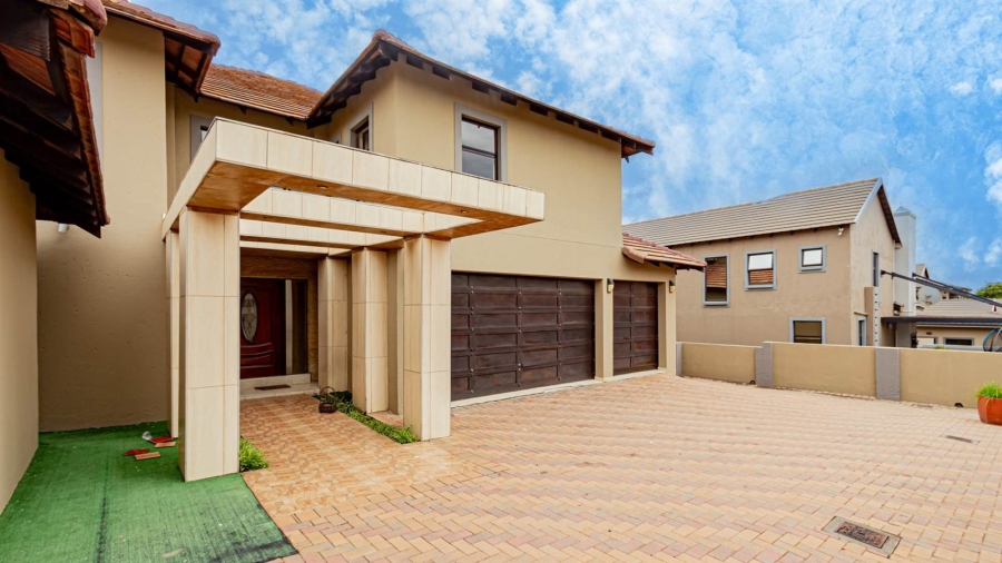 To Let 5 Bedroom Property for Rent in Valley View Estate Gauteng