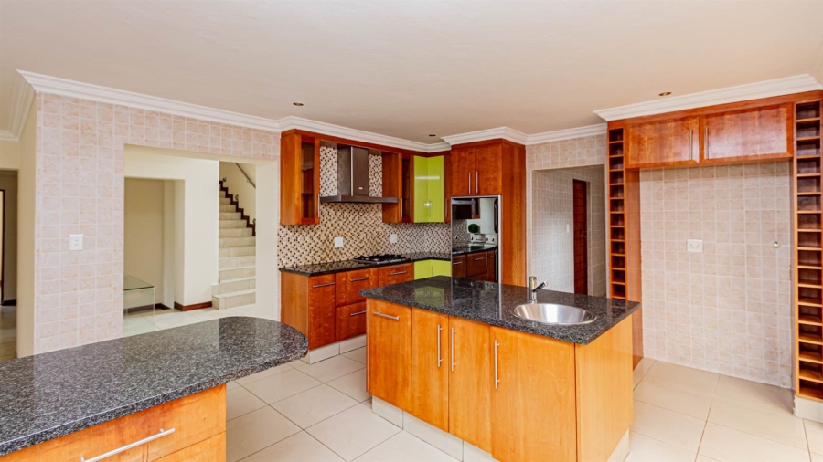 To Let 5 Bedroom Property for Rent in Valley View Estate Gauteng