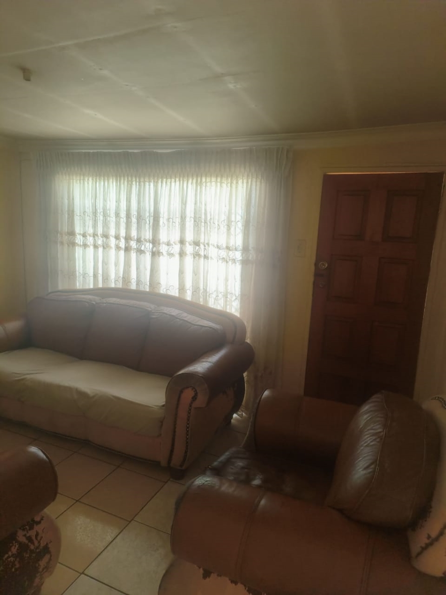 2 Bedroom Property for Sale in Pimville Zone 4 Gauteng