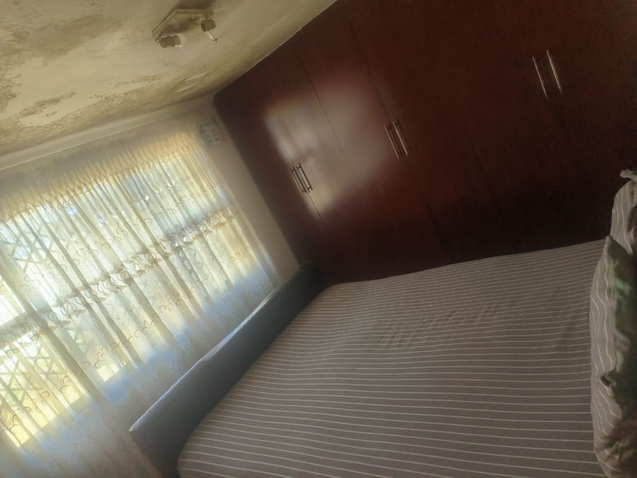 2 Bedroom Property for Sale in Pimville Zone 4 Gauteng