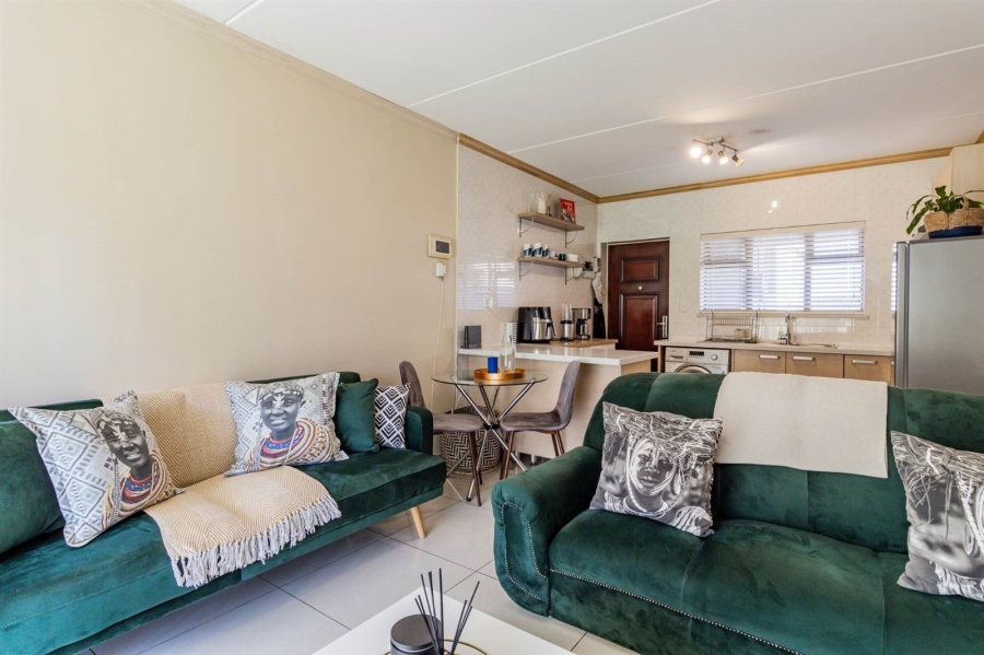 1 Bedroom Property for Sale in Halfway Gardens Gauteng