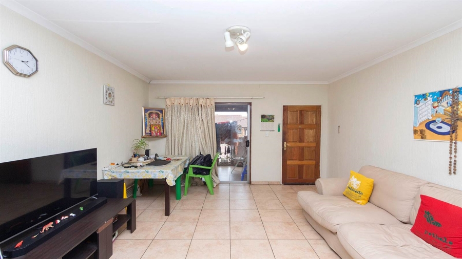 2 Bedroom Property for Sale in Vorna Valley Gauteng