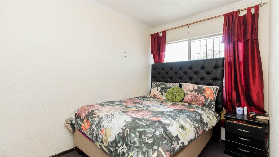 2 Bedroom Property for Sale in Vorna Valley Gauteng