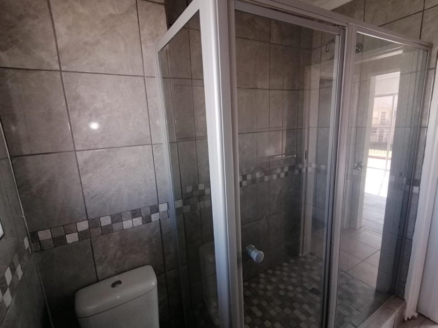 2 Bedroom Property for Sale in Queenswood Gauteng