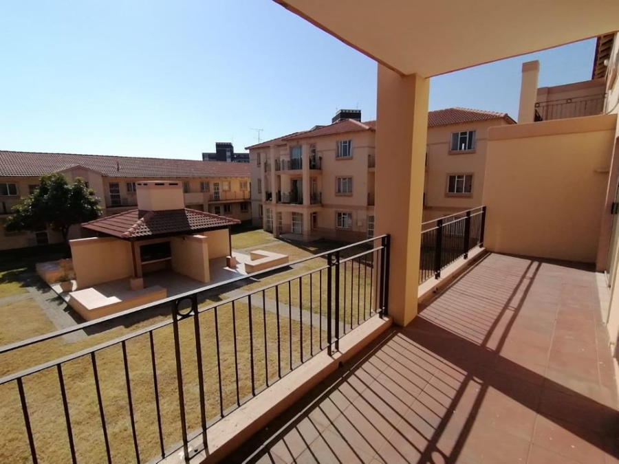 2 Bedroom Property for Sale in Queenswood Gauteng