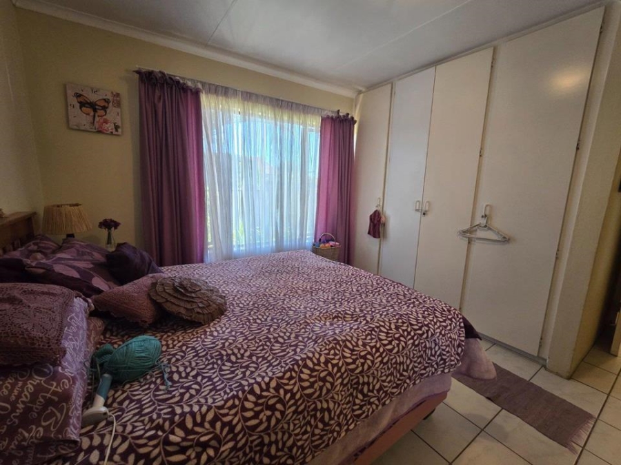 3 Bedroom Property for Sale in Weltevredenpark Gauteng