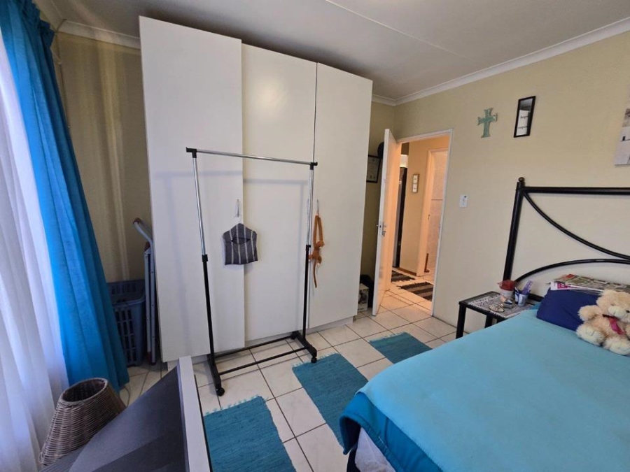 3 Bedroom Property for Sale in Weltevredenpark Gauteng