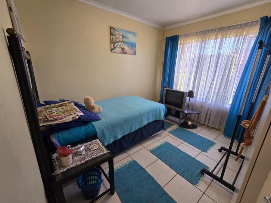 3 Bedroom Property for Sale in Weltevredenpark Gauteng