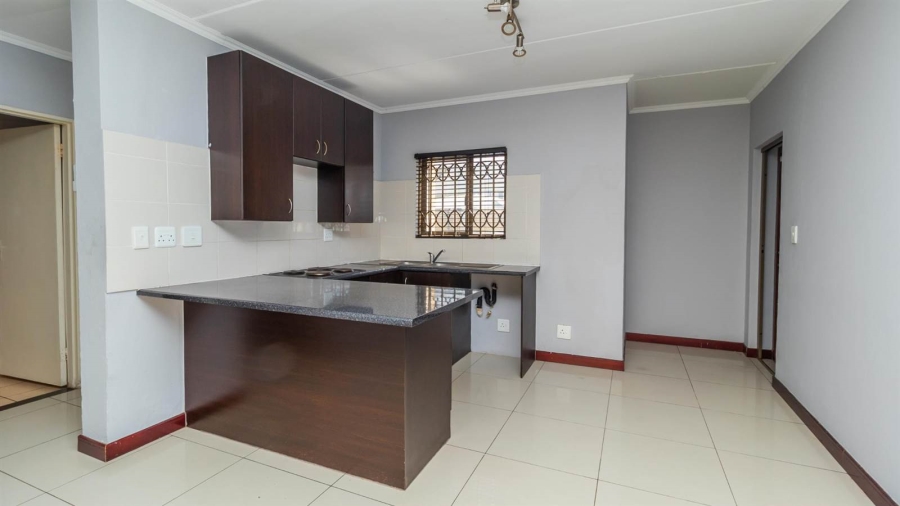 2 Bedroom Property for Sale in Halfway Gardens Gauteng