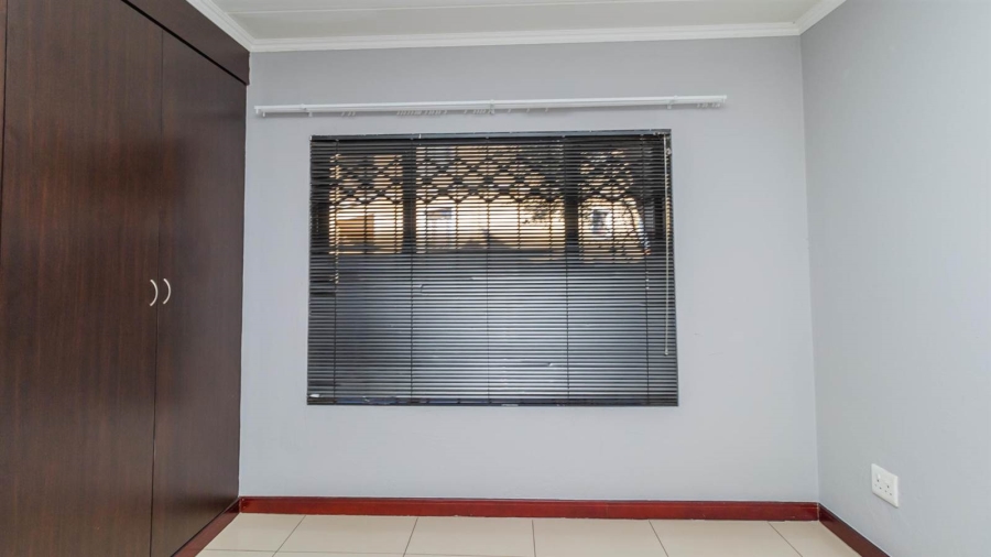 2 Bedroom Property for Sale in Halfway Gardens Gauteng