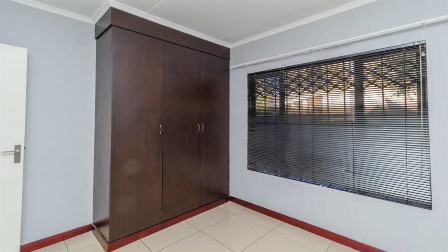 2 Bedroom Property for Sale in Halfway Gardens Gauteng