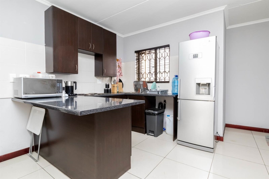 2 Bedroom Property for Sale in Halfway Gardens Gauteng