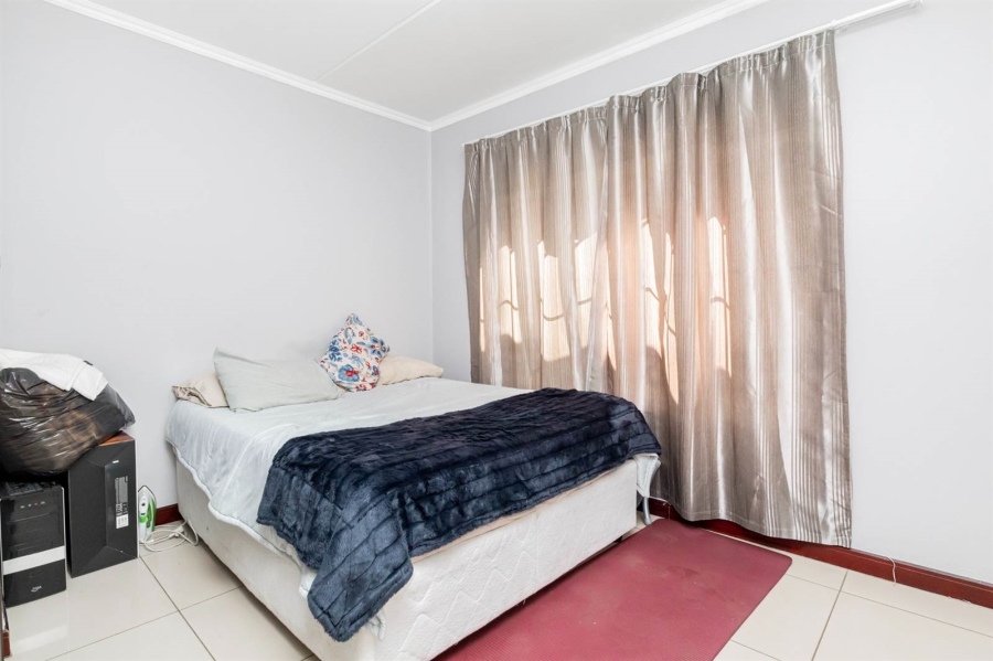 2 Bedroom Property for Sale in Halfway Gardens Gauteng