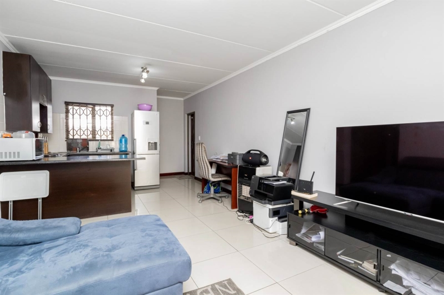 2 Bedroom Property for Sale in Halfway Gardens Gauteng