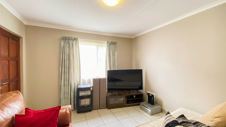 3 Bedroom Property for Sale in Noordwyk Gauteng