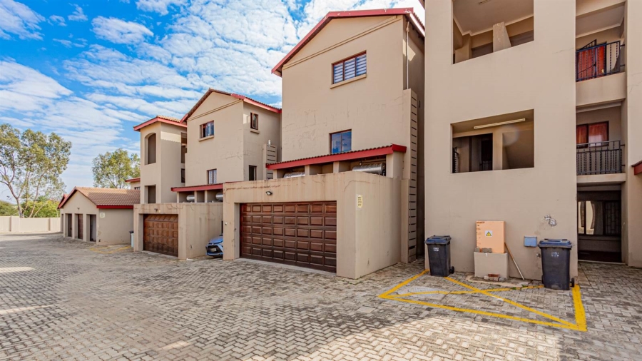 3 Bedroom Property for Sale in Carlswald Gauteng