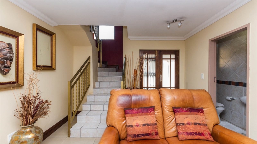 4 Bedroom Property for Sale in Noordwyk Gauteng