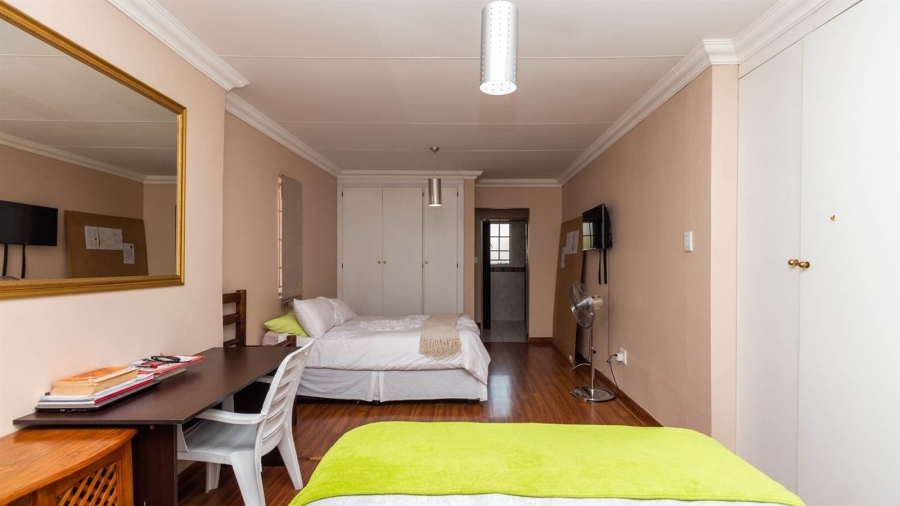 4 Bedroom Property for Sale in Noordwyk Gauteng