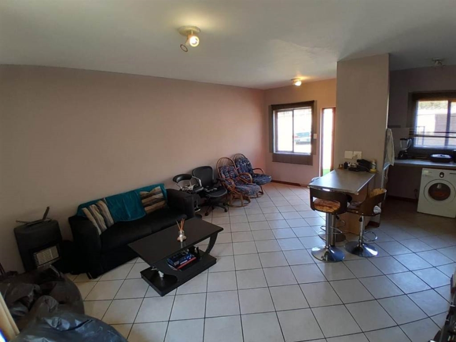 2 Bedroom Property for Sale in Noordwyk Gauteng