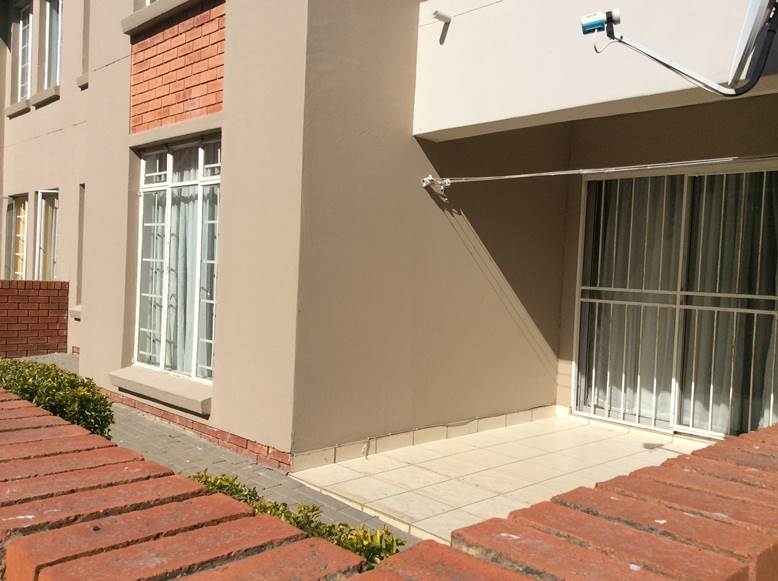 To Let 2 Bedroom Property for Rent in Kosmosdal Gauteng