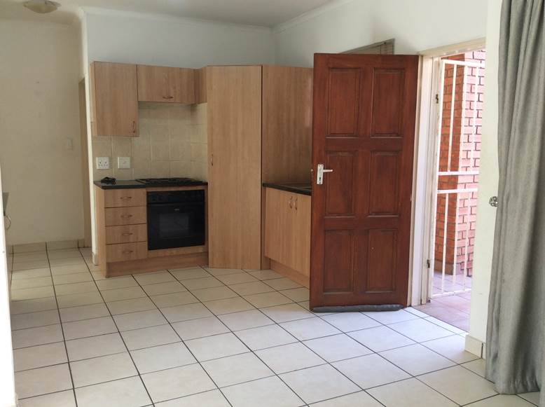 To Let 2 Bedroom Property for Rent in Kosmosdal Gauteng