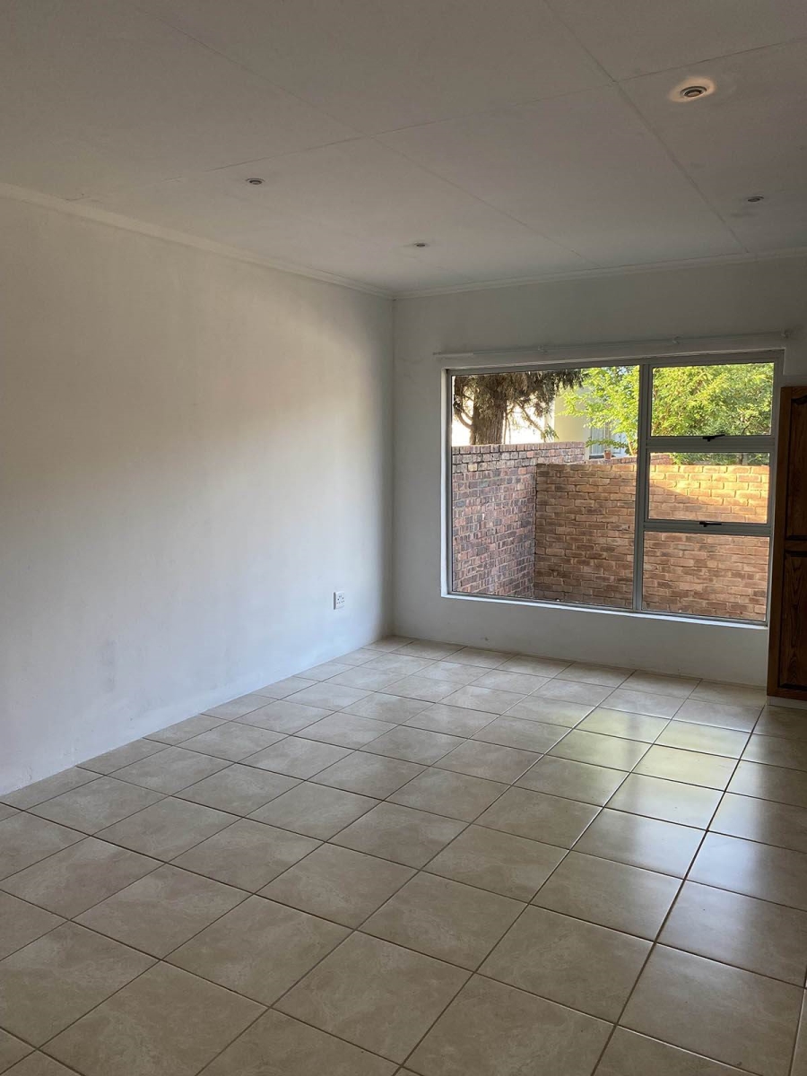 To Let 2 Bedroom Property for Rent in Lynnwood Ridge Gauteng