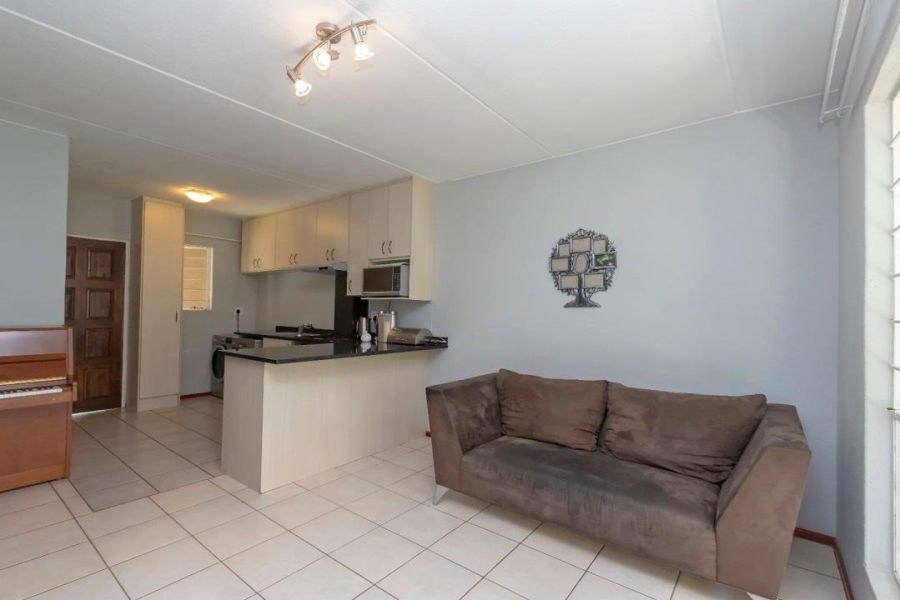 2 Bedroom Property for Sale in Douglasdale Gauteng