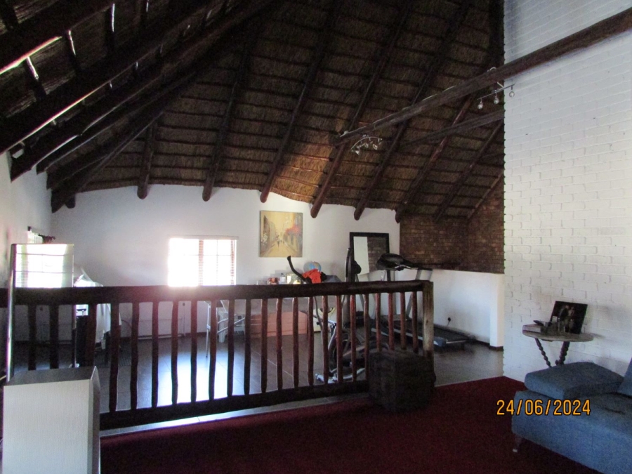 4 Bedroom Property for Sale in Dayanglen Gauteng