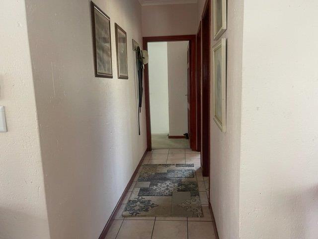 To Let 2 Bedroom Property for Rent in Bryanston Gauteng