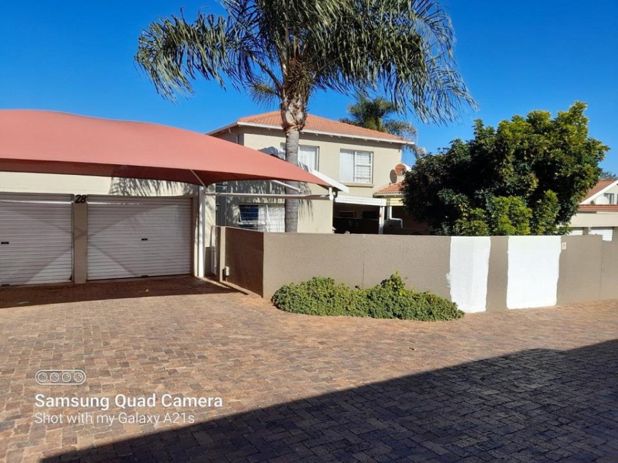 3 Bedroom Property for Sale in Allens Nek Gauteng