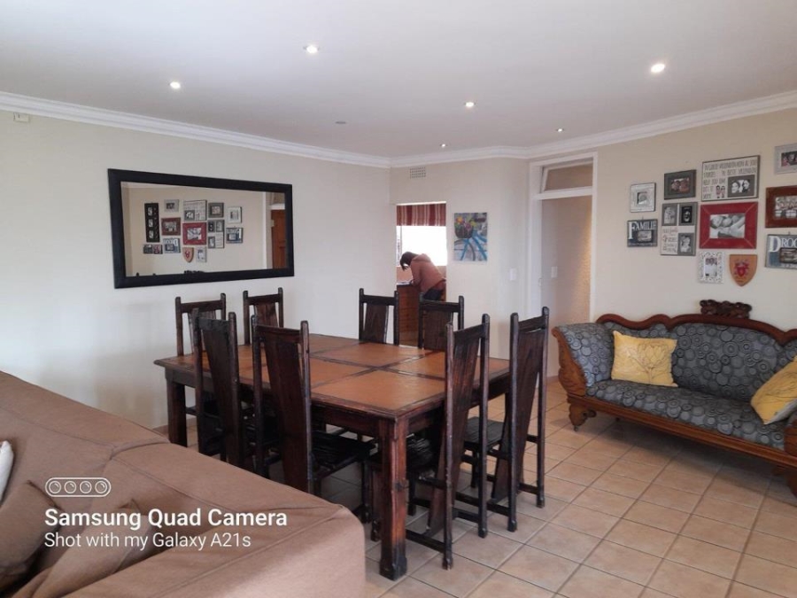 4 Bedroom Property for Sale in Helderkruin Gauteng