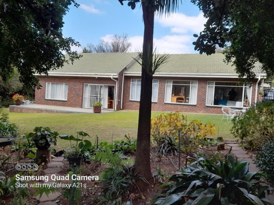 3 Bedroom Property for Sale in Wilro Park Gauteng