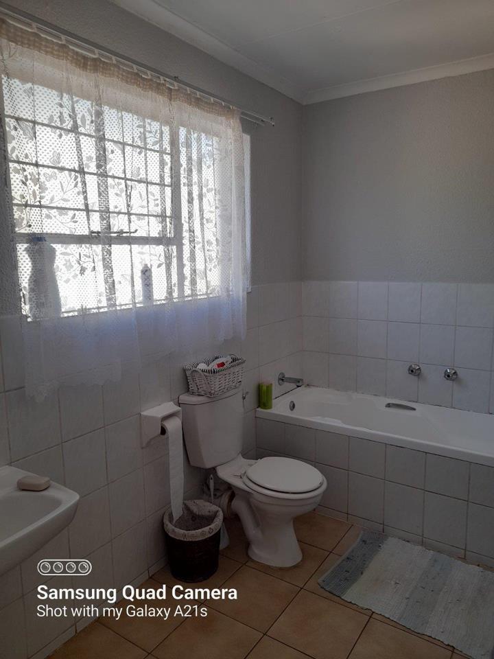 3 Bedroom Property for Sale in Radiokop Gauteng