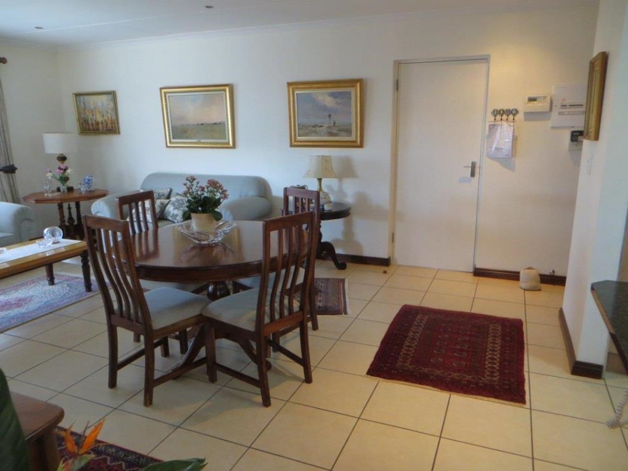 2 Bedroom Property for Sale in Featherbrooke Hills Retirement Gauteng