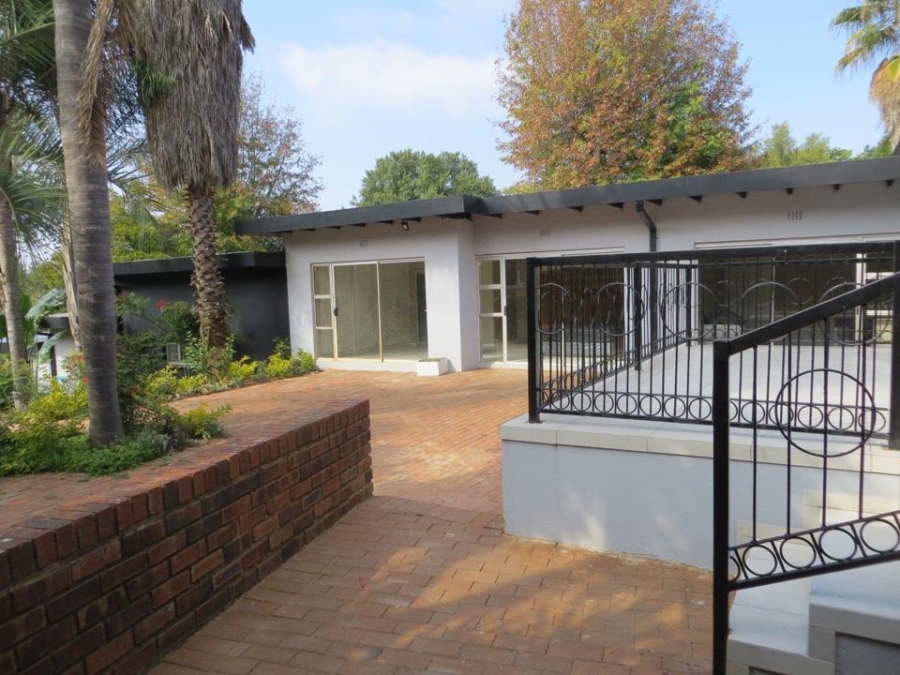 4 Bedroom Property for Sale in Constantia Kloof Gauteng