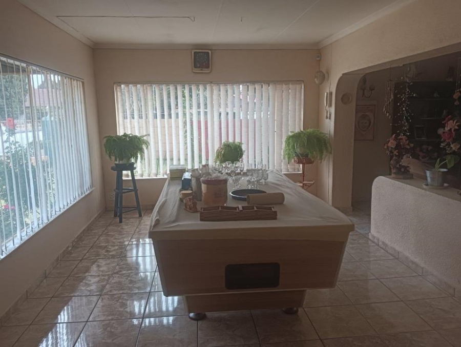 4 Bedroom Property for Sale in Witpoortjie Gauteng