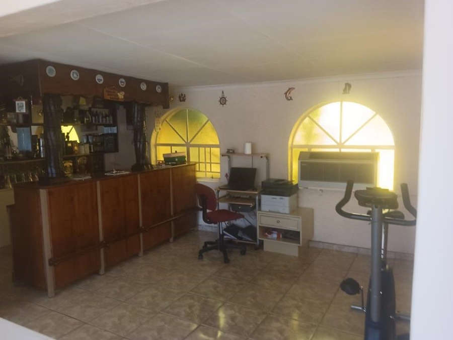 4 Bedroom Property for Sale in Witpoortjie Gauteng