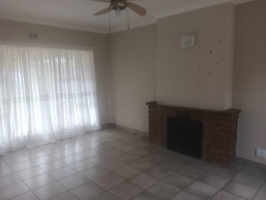 3 Bedroom Property for Sale in Witpoortjie Gauteng