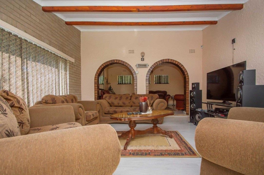 4 Bedroom Property for Sale in Witpoortjie Gauteng